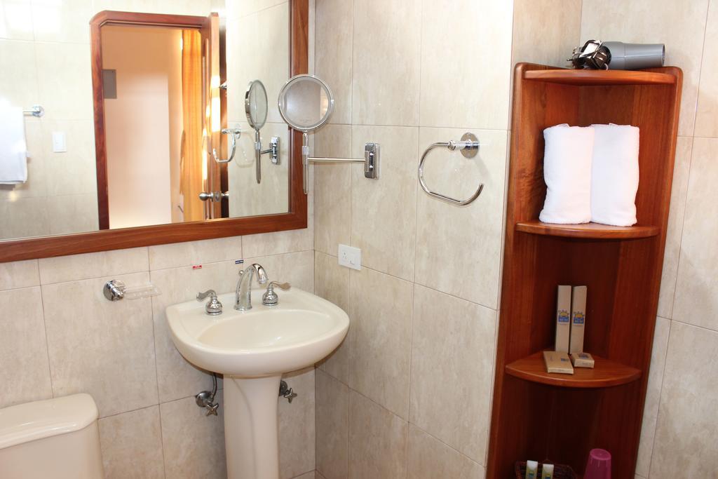 Hotel Del Sol Galapagos Puerto Ayora  Room photo